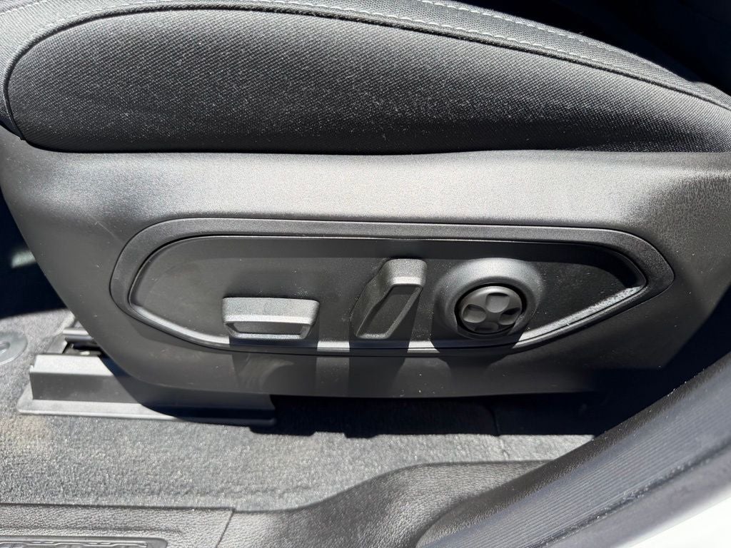 2026 Jeep Grand Cherokee GRAND CHEROKEE LAREDO 4X2
