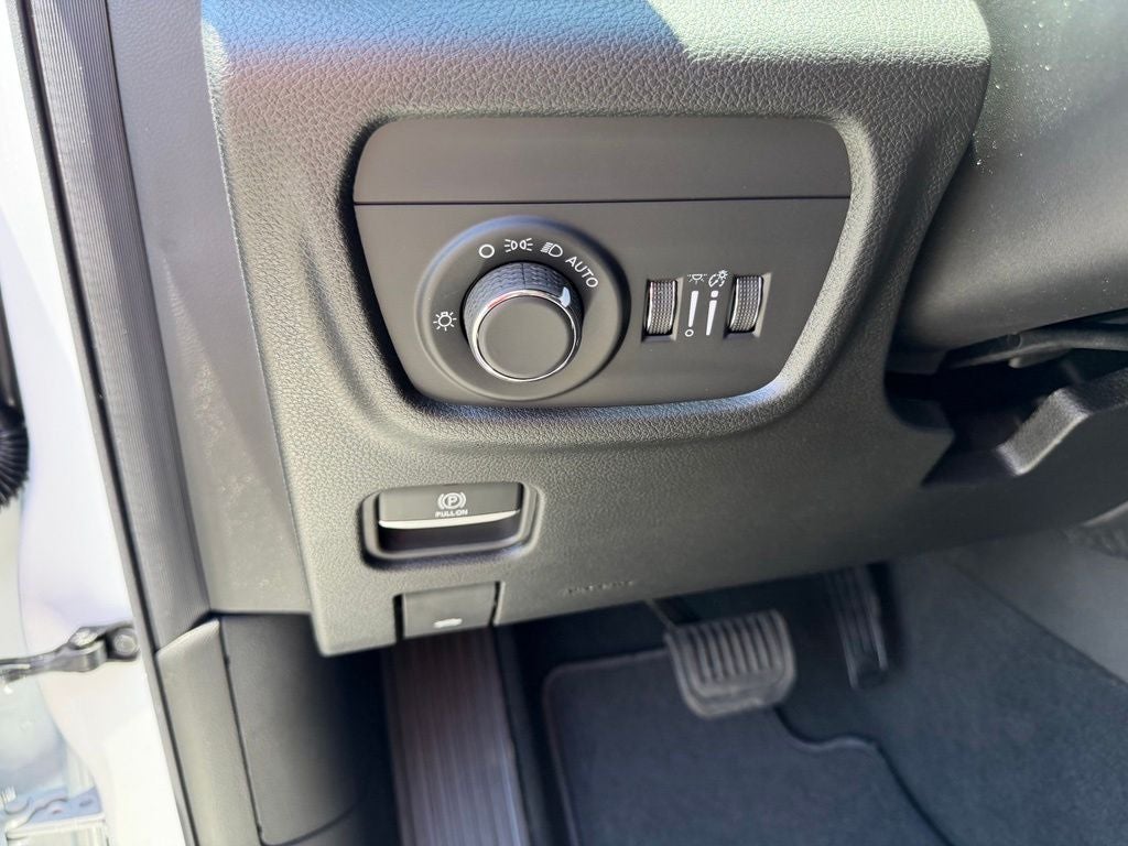 2026 Jeep Grand Cherokee GRAND CHEROKEE LAREDO 4X2