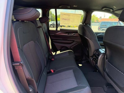 2026 Jeep Grand Cherokee GRAND CHEROKEE LAREDO 4X2