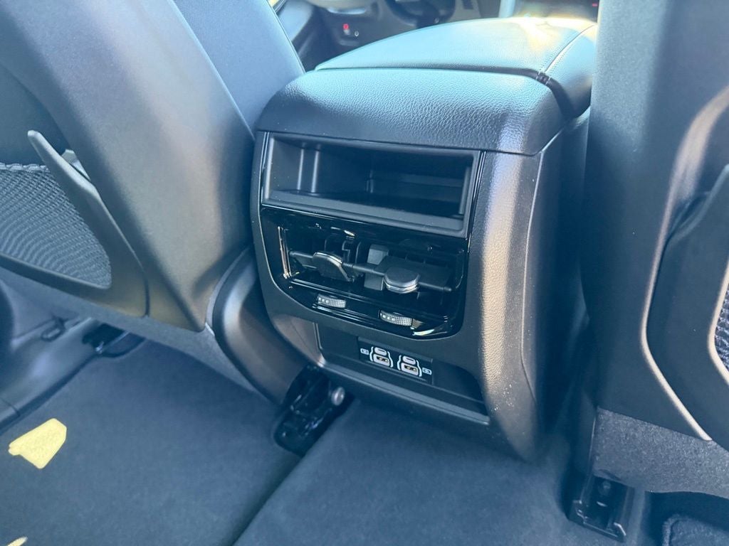 2026 Jeep Grand Cherokee GRAND CHEROKEE LAREDO 4X2