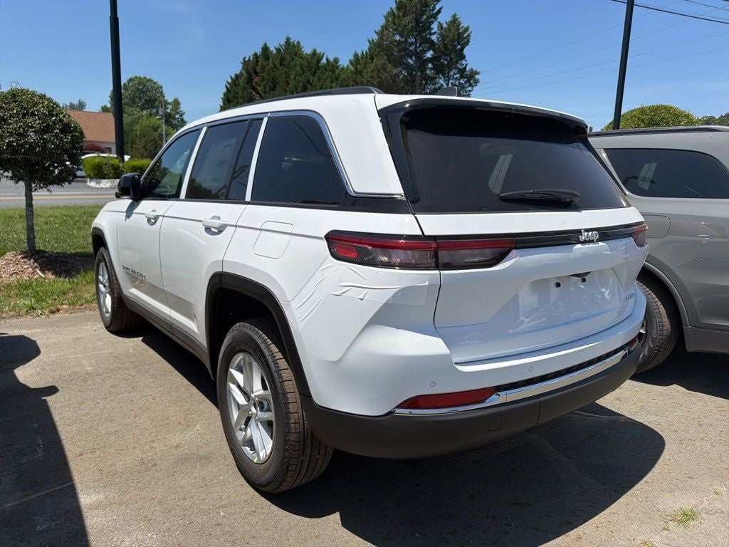 2026 Jeep Grand Cherokee GRAND CHEROKEE LAREDO 4X2
