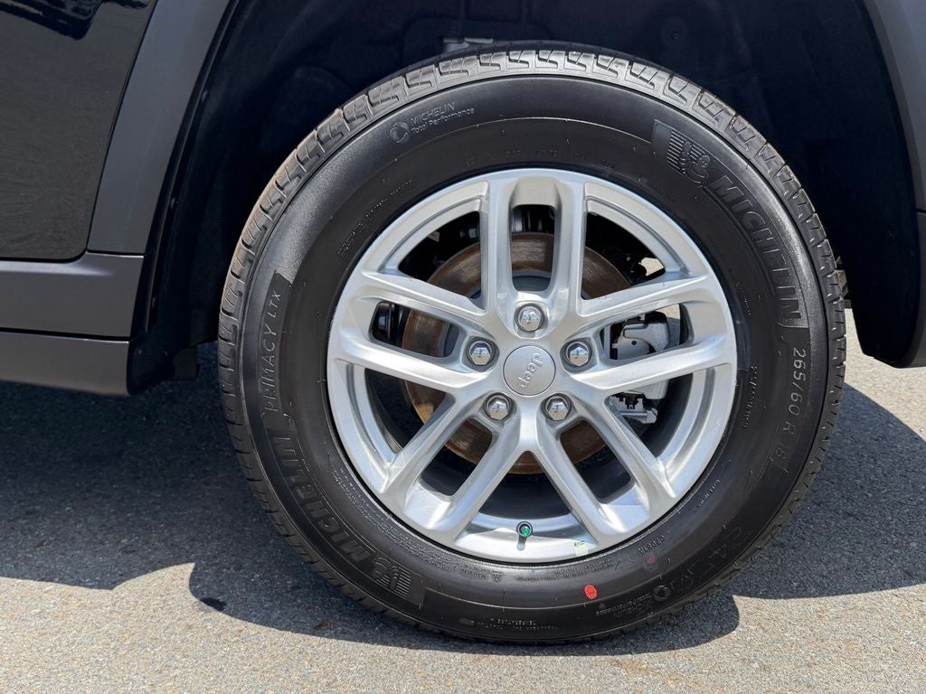 2026 Jeep Grand Cherokee GRAND CHEROKEE LAREDO 4X2
