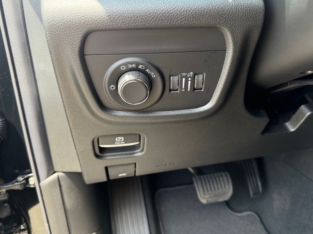 2026 Jeep Grand Cherokee GRAND CHEROKEE LAREDO 4X2
