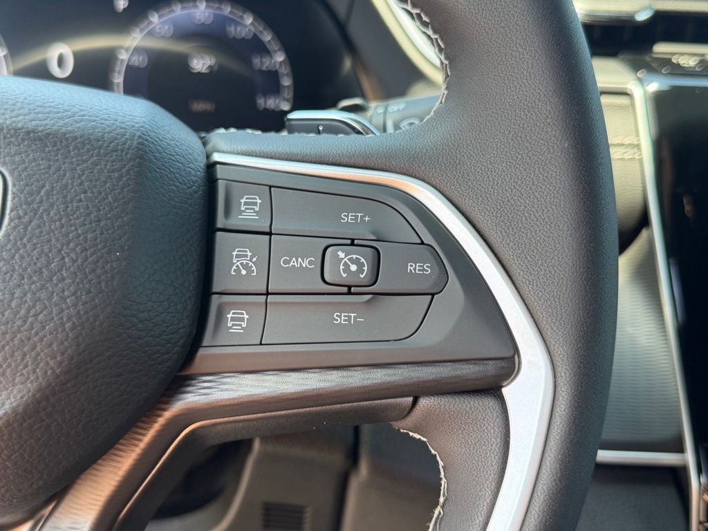 2026 Jeep Grand Cherokee GRAND CHEROKEE LAREDO 4X2