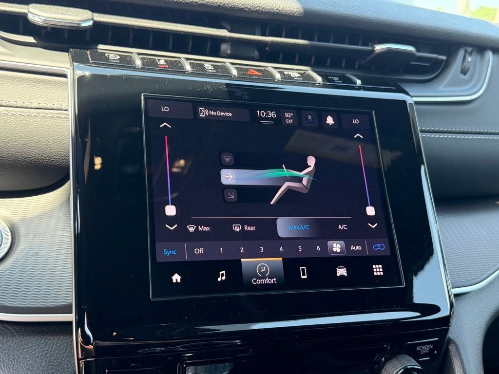2026 Jeep Grand Cherokee GRAND CHEROKEE LAREDO 4X2