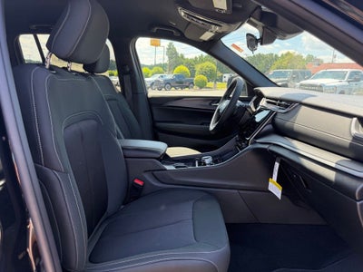 2026 Jeep Grand Cherokee GRAND CHEROKEE LAREDO 4X2