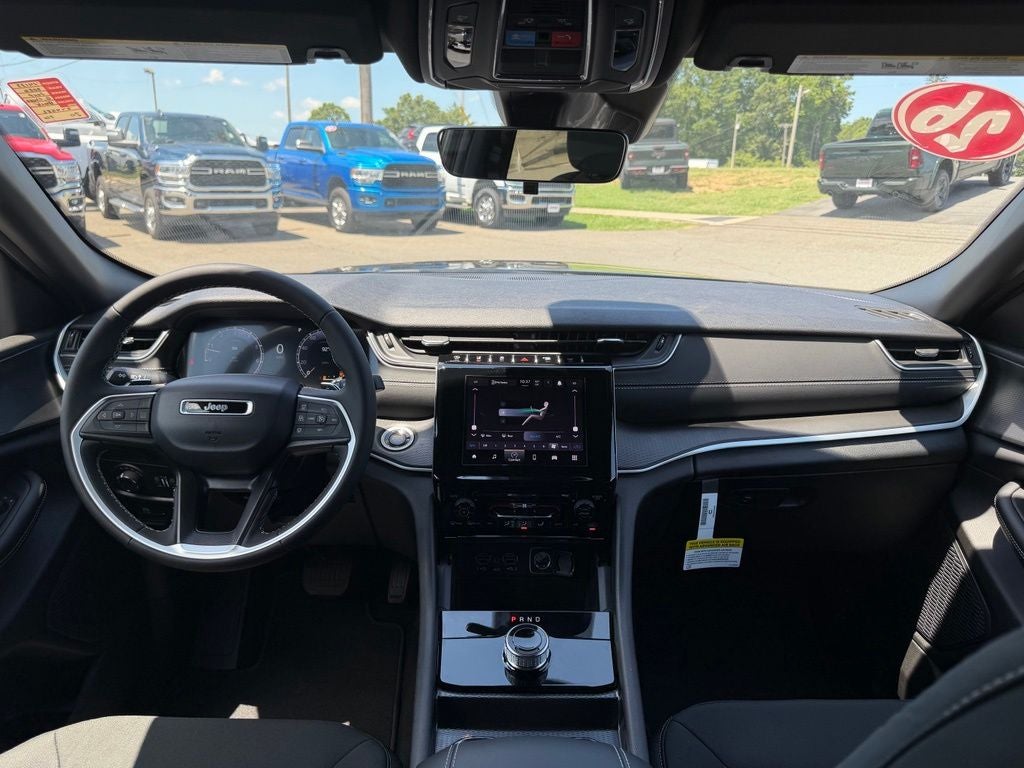 2026 Jeep Grand Cherokee GRAND CHEROKEE LAREDO 4X2