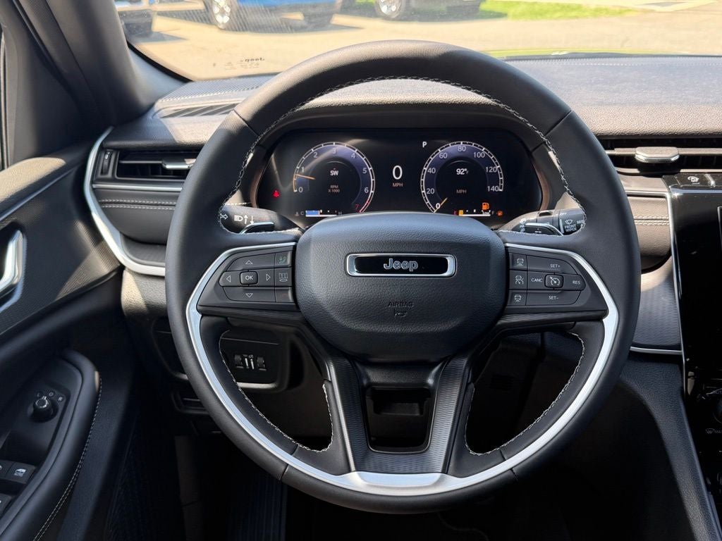 2026 Jeep Grand Cherokee GRAND CHEROKEE LAREDO 4X2