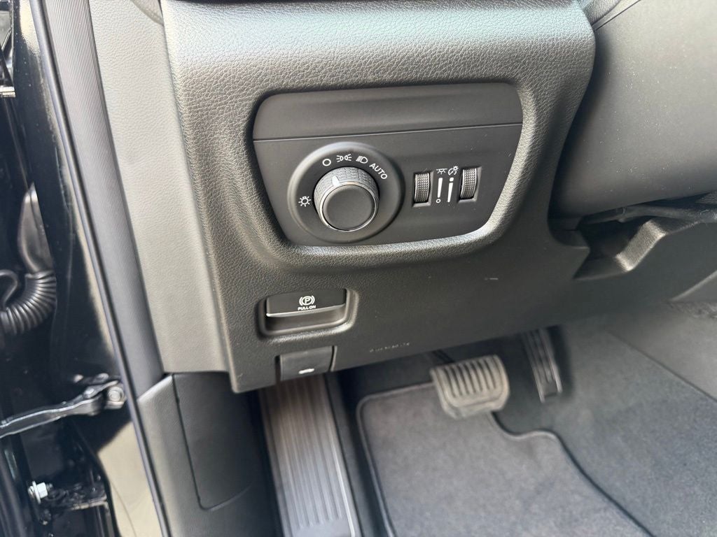 2026 Jeep Grand Cherokee GRAND CHEROKEE LAREDO X 4X4
