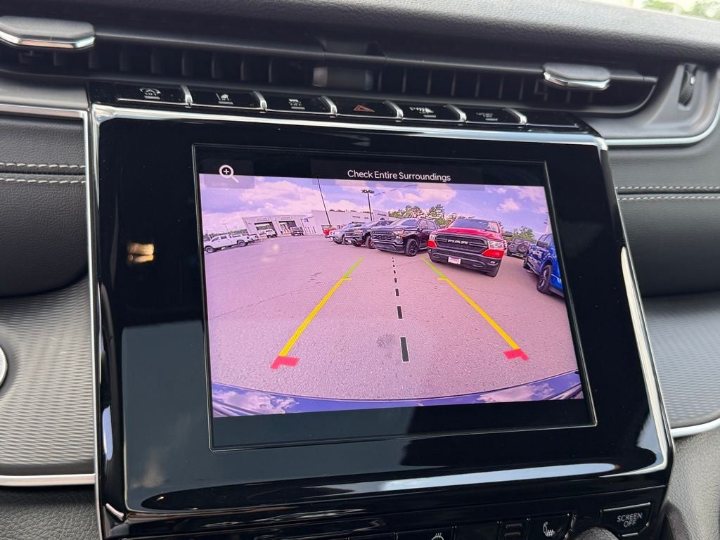 2026 Jeep Grand Cherokee GRAND CHEROKEE LAREDO X 4X4