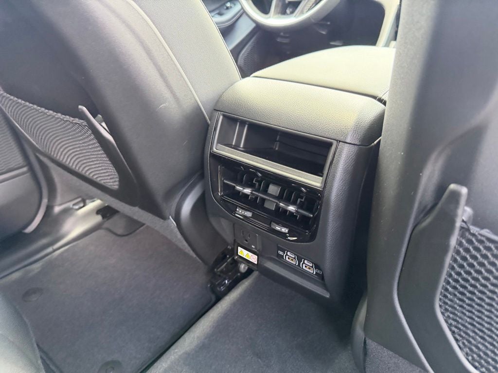 2026 Jeep Grand Cherokee GRAND CHEROKEE LAREDO X 4X4