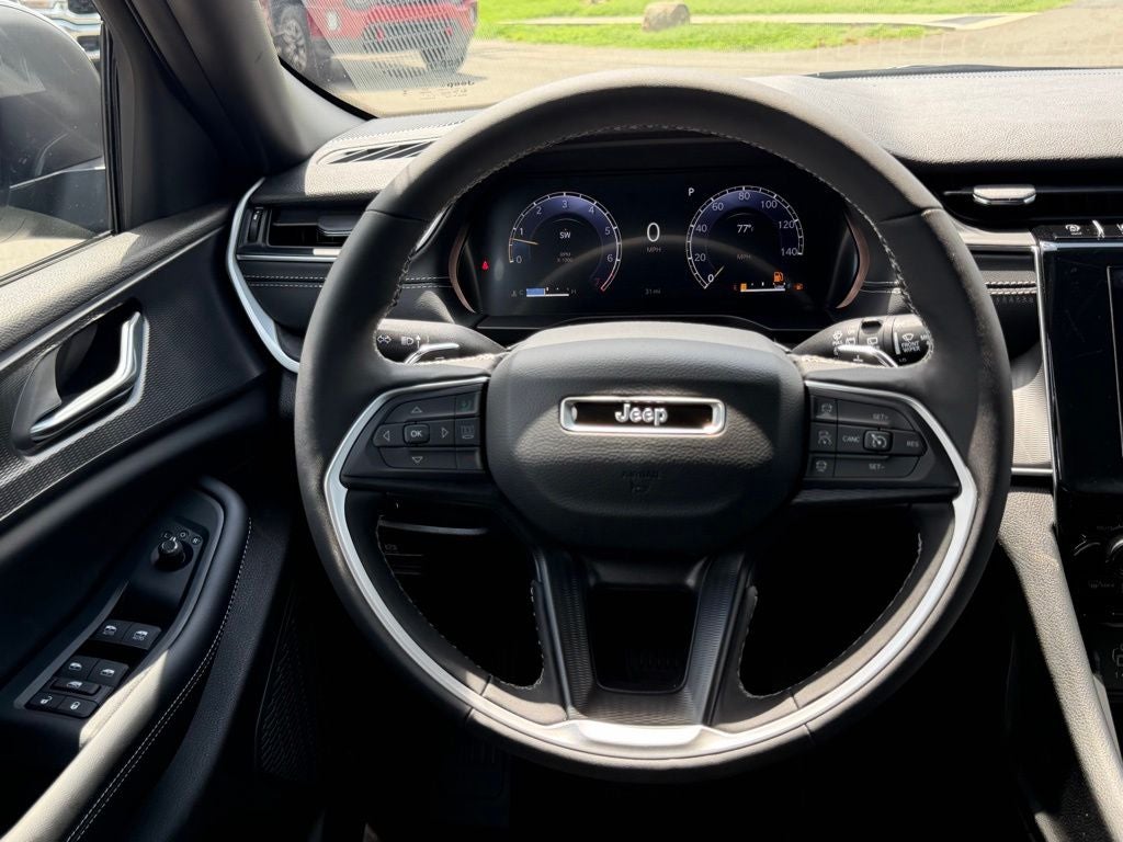 2026 Jeep Grand Cherokee GRAND CHEROKEE LAREDO X 4X4