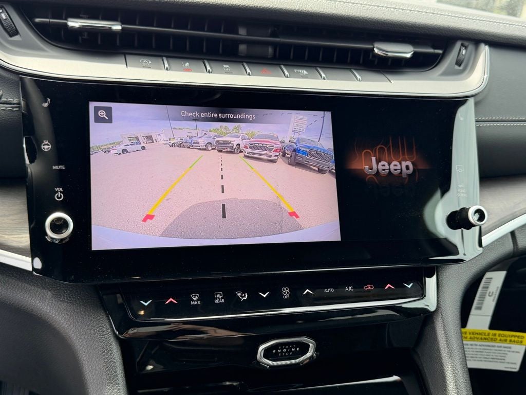 2026 Jeep Grand Cherokee GRAND CHEROKEE LAREDO ALTITUDE 4X4