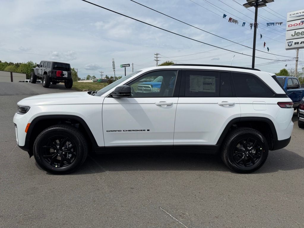 2026 Jeep Grand Cherokee GRAND CHEROKEE LAREDO ALTITUDE 4X4