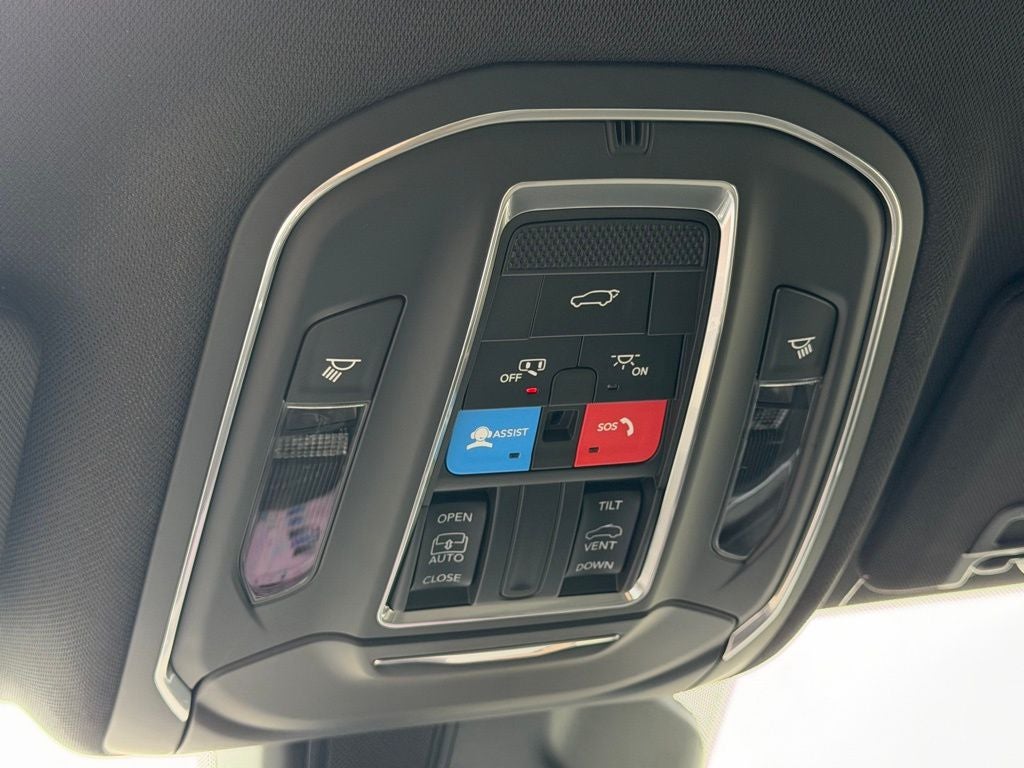 2026 Jeep Grand Cherokee GRAND CHEROKEE LAREDO ALTITUDE 4X4