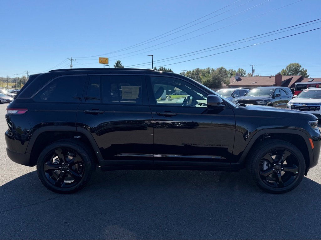 2027 Jeep Grand Cherokee GRAND CHEROKEE LIMITED 4X4