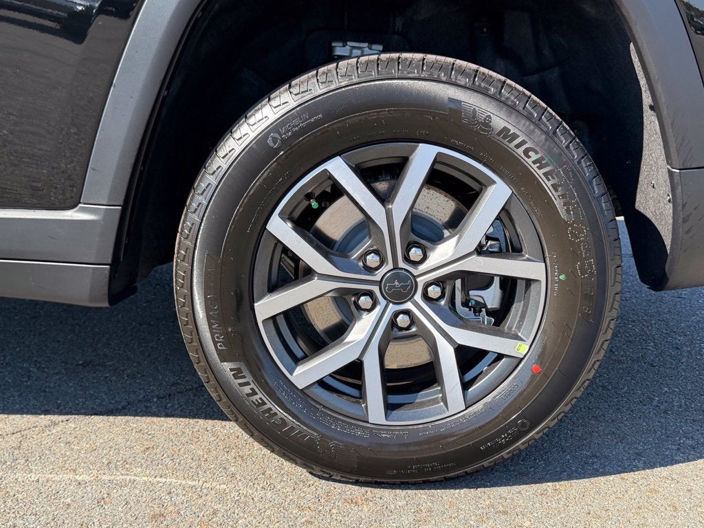 2027 Jeep Grand Cherokee GRAND CHEROKEE L LAREDO X 4X4