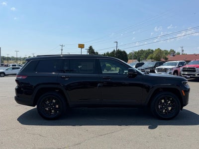 2026 Jeep Grand Cherokee GRAND CHEROKEE L LAREDO ALTITUDE 4X4