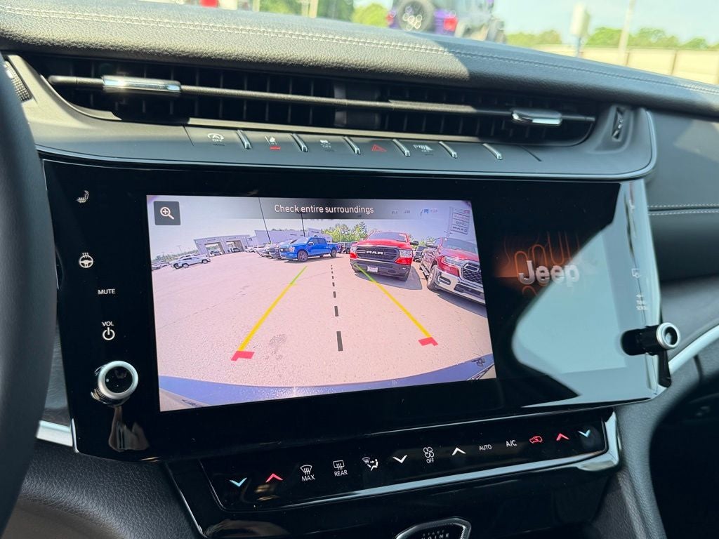2026 Jeep Grand Cherokee GRAND CHEROKEE L LAREDO ALTITUDE 4X4