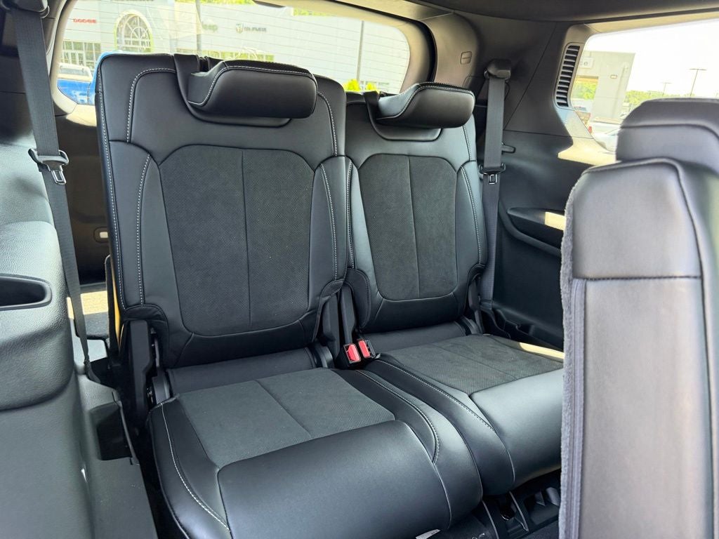 2026 Jeep Grand Cherokee GRAND CHEROKEE L LAREDO ALTITUDE 4X4