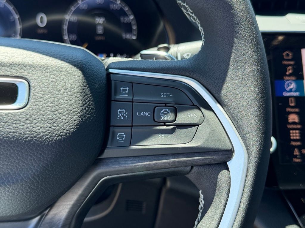 2026 Jeep Grand Cherokee GRAND CHEROKEE L LAREDO ALTITUDE 4X4