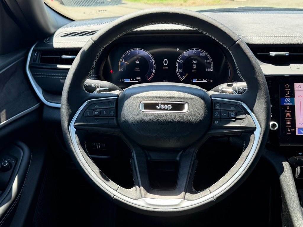 2026 Jeep Grand Cherokee GRAND CHEROKEE L LAREDO ALTITUDE 4X4