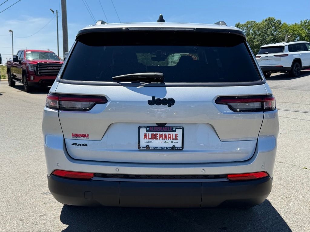 2026 Jeep Grand Cherokee GRAND CHEROKEE L LAREDO ALTITUDE 4X4