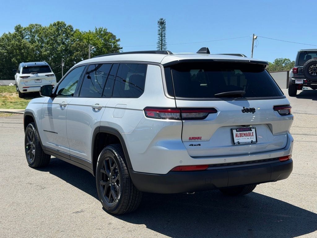 2026 Jeep Grand Cherokee GRAND CHEROKEE L LAREDO ALTITUDE 4X4