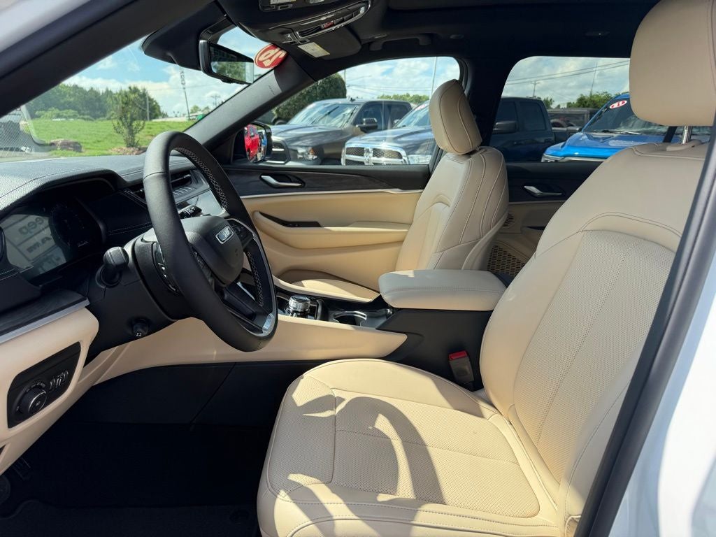 2026 Jeep Grand Cherokee GRAND CHEROKEE L LIMITED 4X4