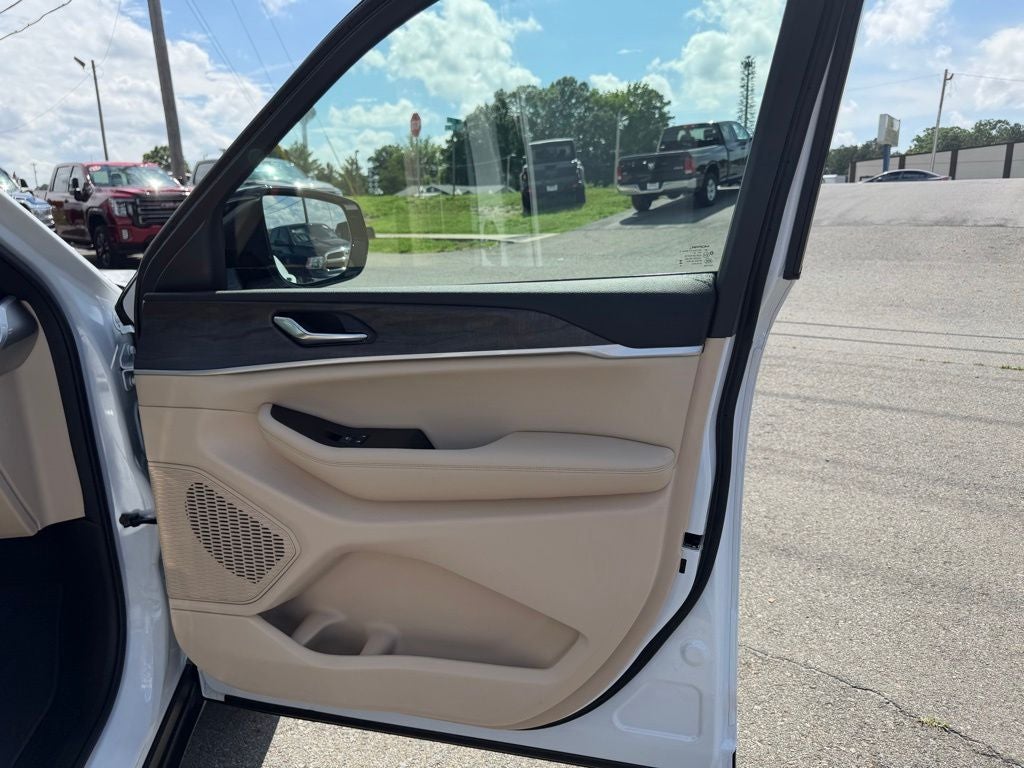 2026 Jeep Grand Cherokee GRAND CHEROKEE L LIMITED 4X4