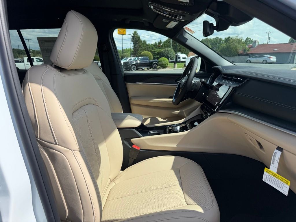 2026 Jeep Grand Cherokee GRAND CHEROKEE L LIMITED 4X4