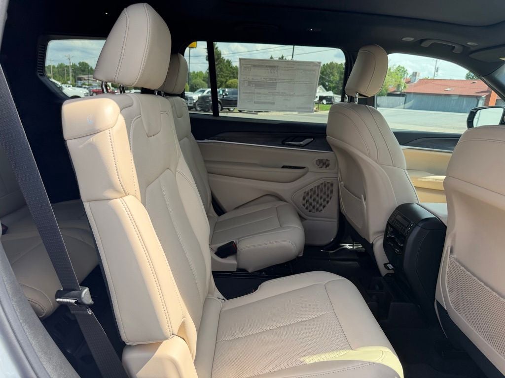 2026 Jeep Grand Cherokee GRAND CHEROKEE L LIMITED 4X4