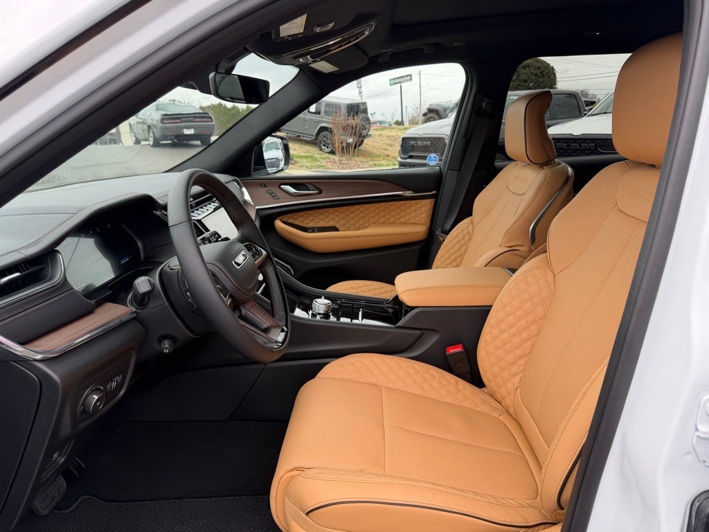 2025 Jeep Grand Cherokee GRAND CHEROKEE L SUMMIT 4X4