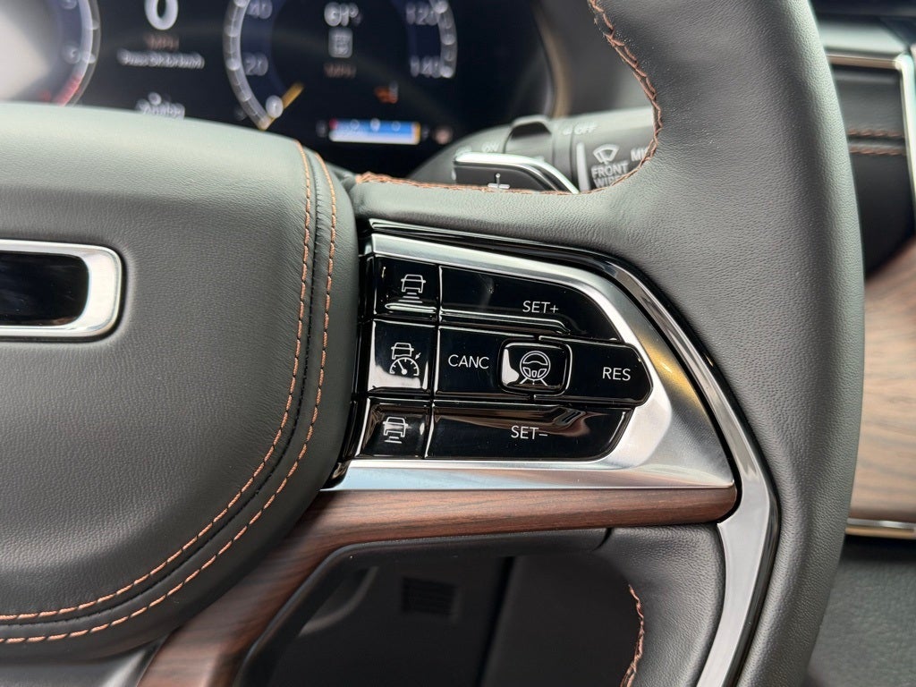 2025 Jeep Grand Cherokee GRAND CHEROKEE L SUMMIT 4X4