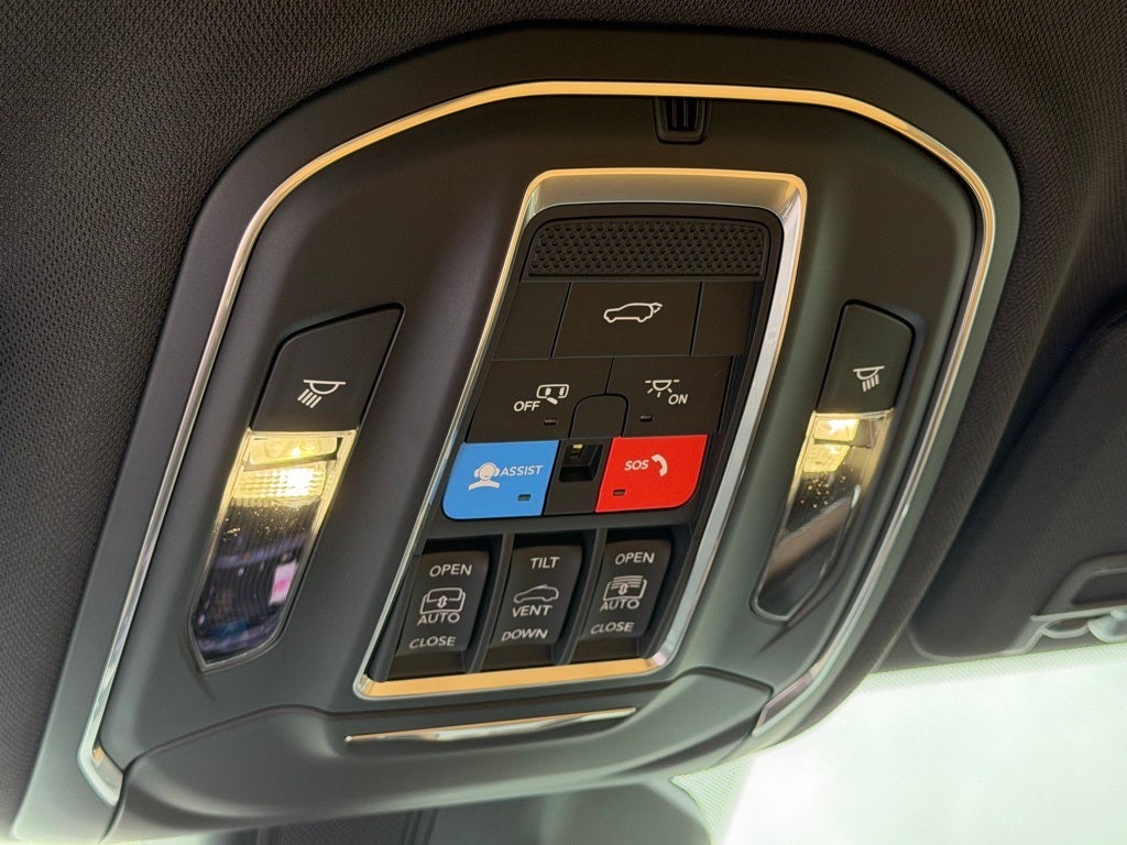 2025 Jeep Grand Cherokee GRAND CHEROKEE L SUMMIT 4X4