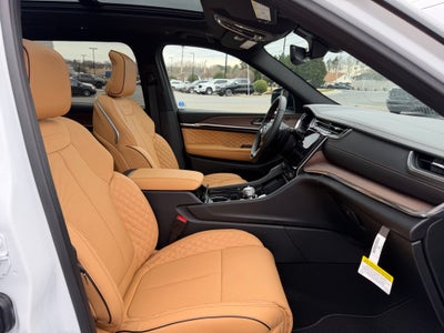 2025 Jeep Grand Cherokee GRAND CHEROKEE L SUMMIT 4X4