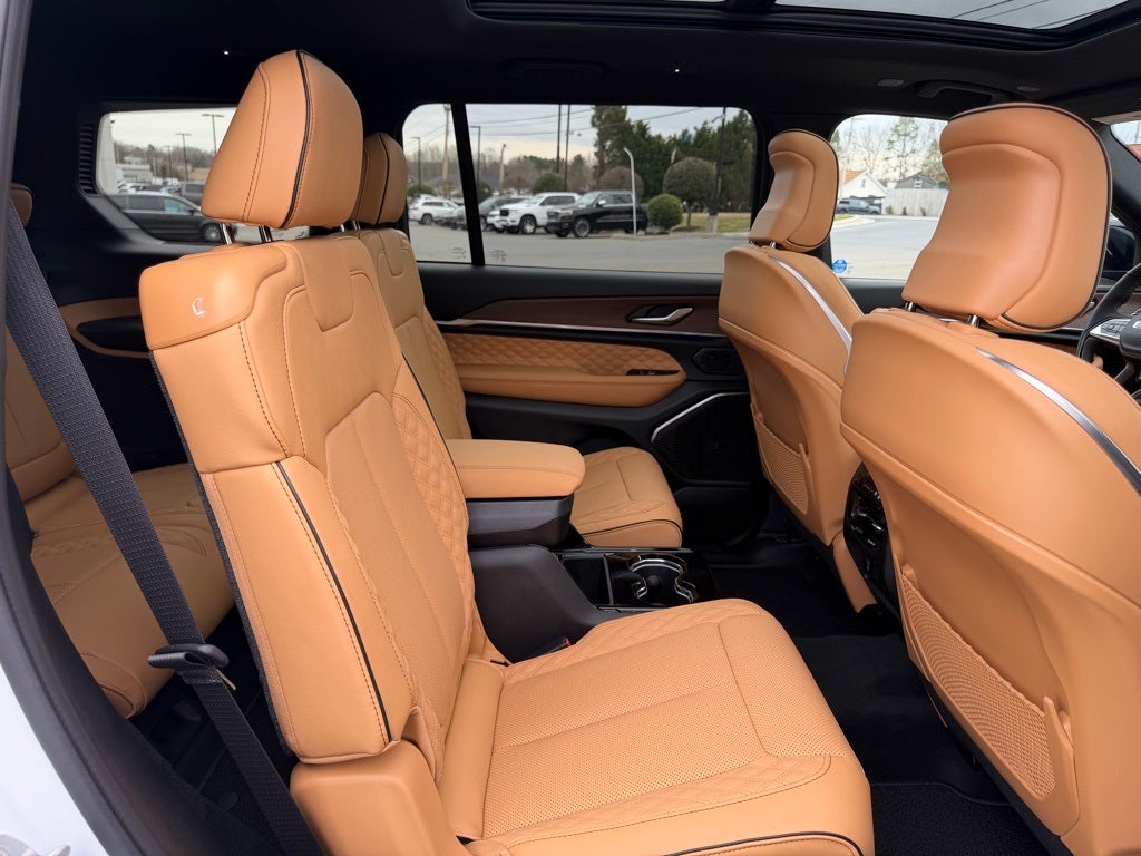 2025 Jeep Grand Cherokee GRAND CHEROKEE L SUMMIT 4X4