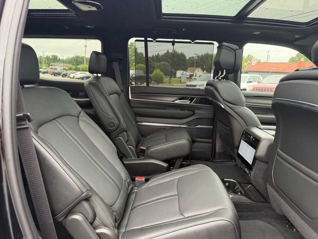 2026 Jeep Grand Wagoneer GRAND WAGONEER SUMMIT OBSIDIAN 4X4
