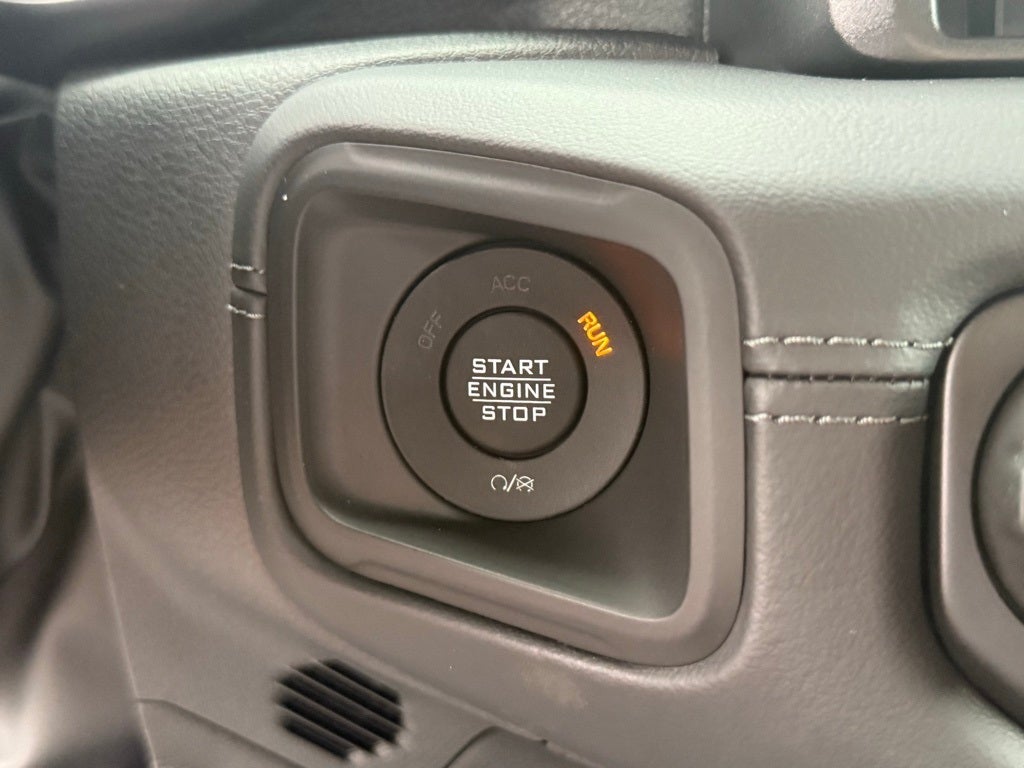 2025 Jeep Gladiator GLADIATOR RUBICON 4X4