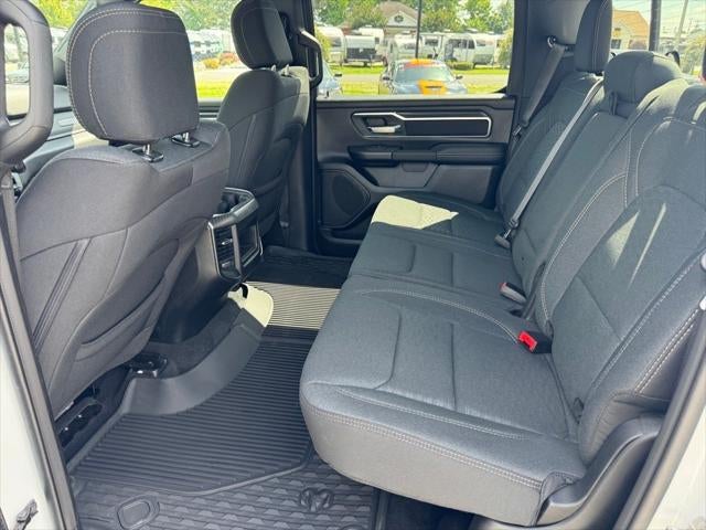 2025 RAM Ram 1500 RAM 1500 BIG HORN CREW CAB 4X4 5'7' BOX