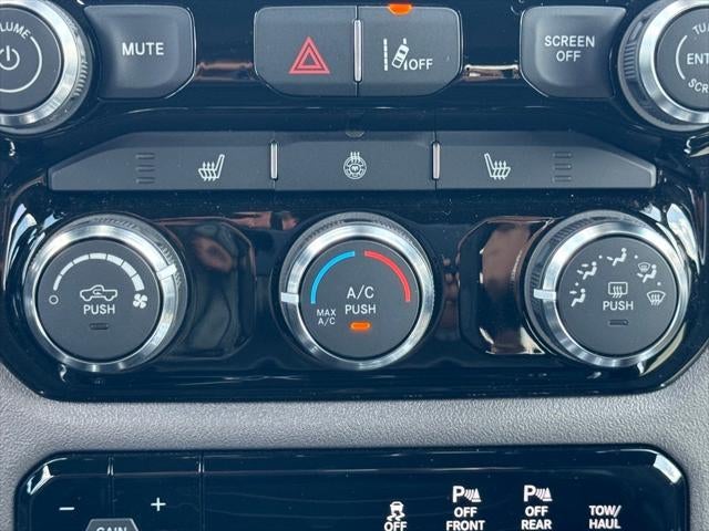 2025 RAM Ram 1500 RAM 1500 BIG HORN CREW CAB 4X4 5'7' BOX