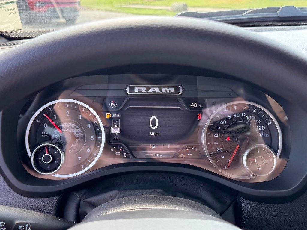 2026 RAM Ram 1500 RAM 1500 EXPRESS CREW CAB 4X4 5'7' BOX
