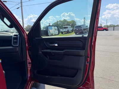 2026 RAM Ram 1500 RAM 1500 EXPRESS CREW CAB 4X4 5'7' BOX