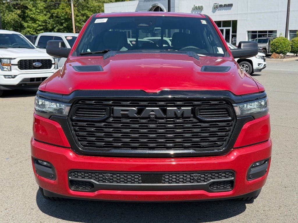 2026 RAM Ram 1500 RAM 1500 EXPRESS CREW CAB 4X4 5'7' BOX