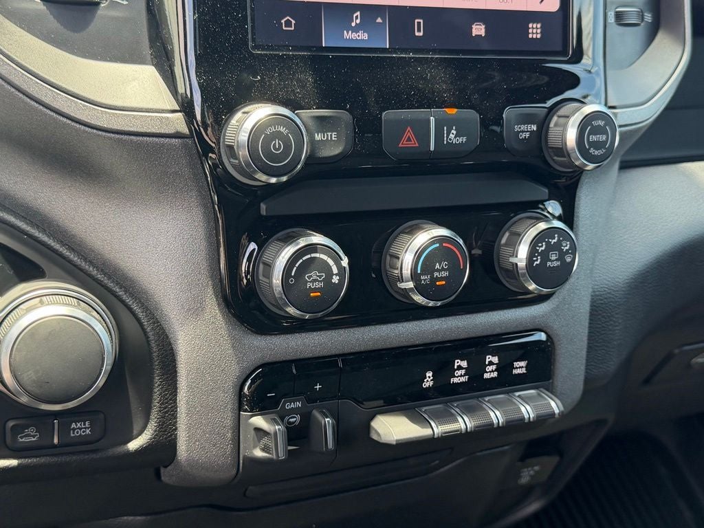 2026 RAM Ram 1500 RAM 1500 WARLOCK CREW CAB 4X4 5'7' BOX