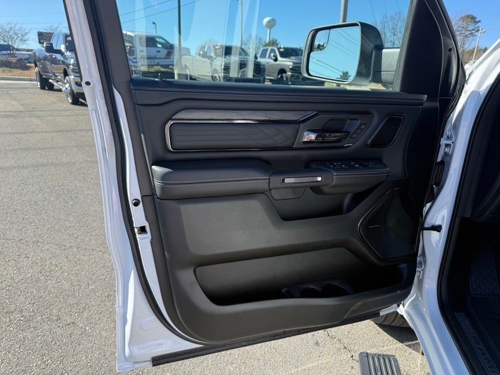 2026 RAM Ram 1500 RAM 1500 LIMITED CREW CAB 4X4 5'7' BOX