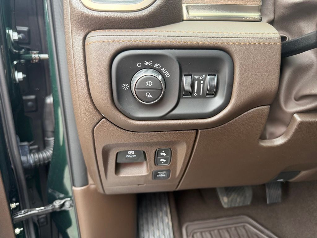 2026 RAM Ram 1500 RAM 1500 LIMITED LONGHORN CREW CAB 4X4 5'7' BOX