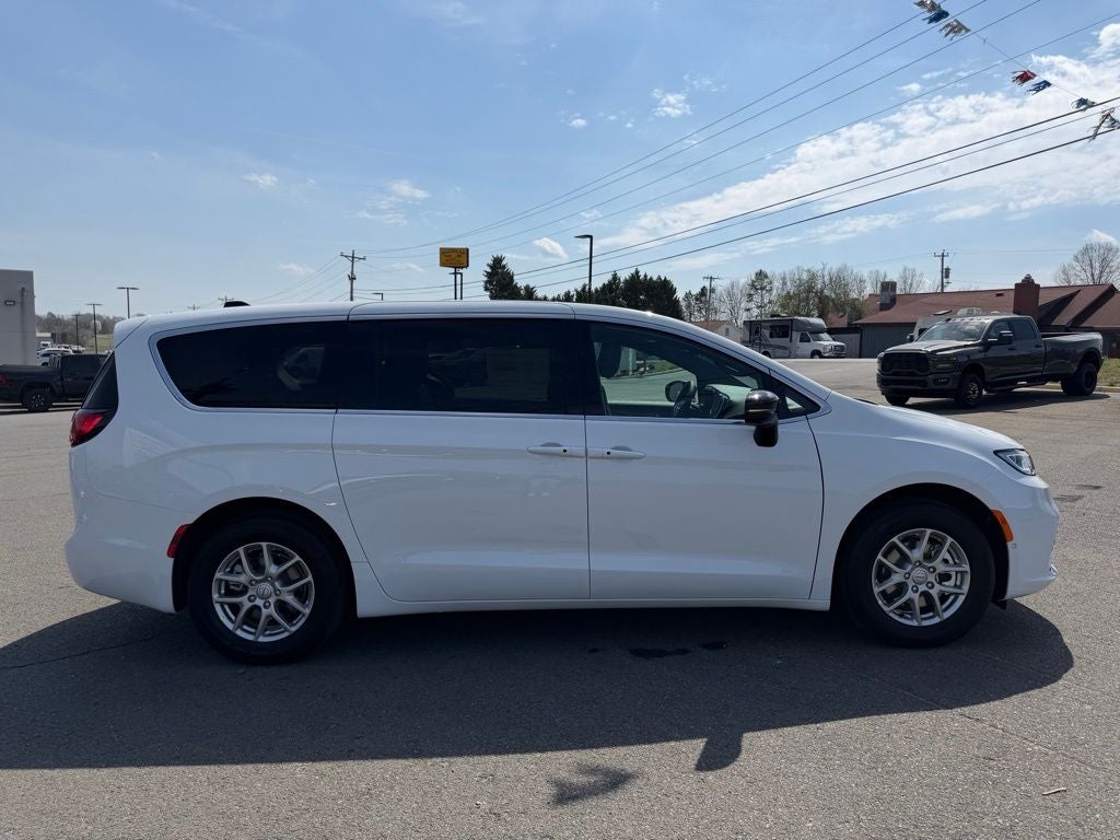 2026 Chrysler Pacifica PACIFICA SELECT