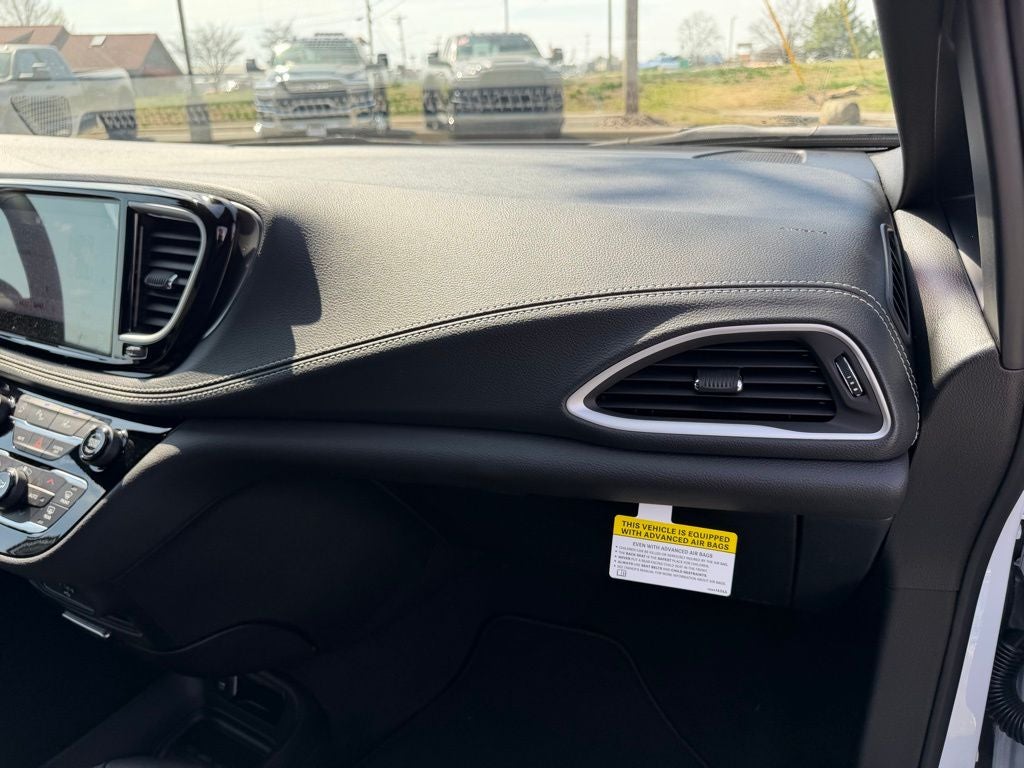 2026 Chrysler Pacifica PACIFICA SELECT