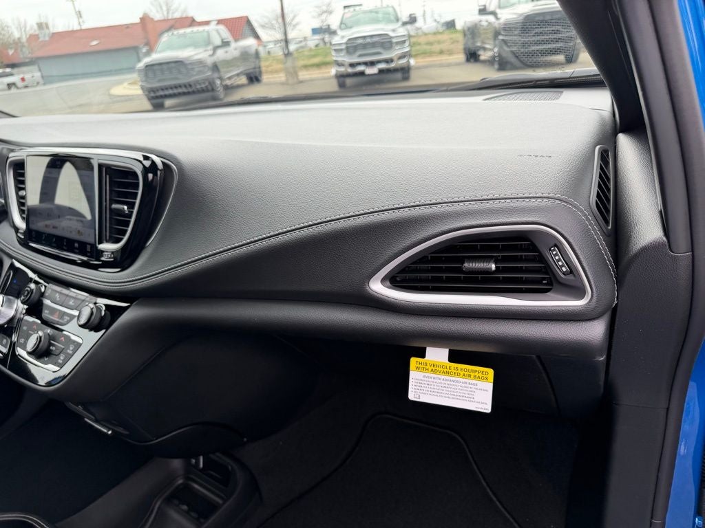 2026 Chrysler Pacifica PACIFICA SELECT